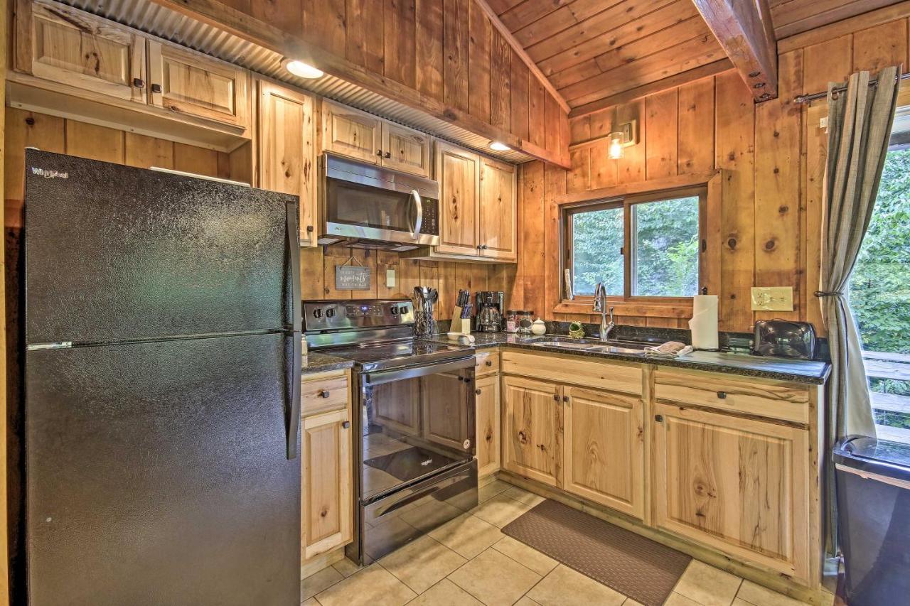 Secluded Stanardsville Cabin With 10 Acres And Hot Tub Eksteriør bilde